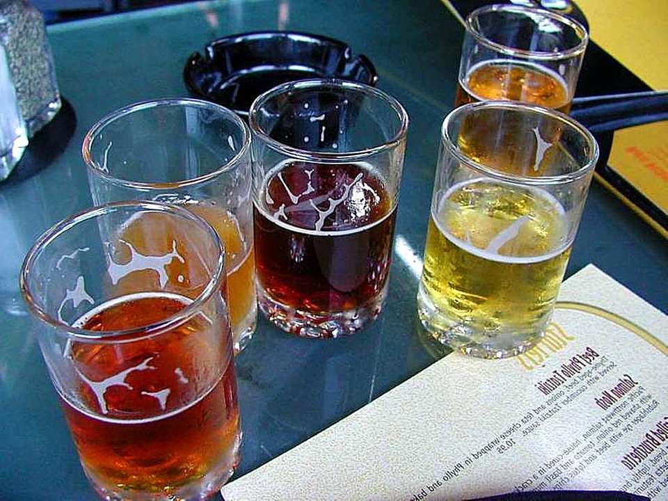 Alcohol beverage eyeglasses