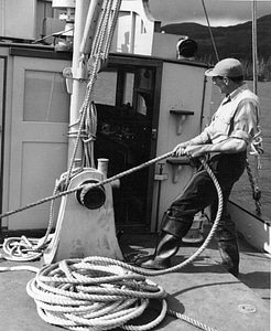 Boot husband labor