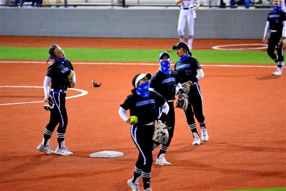 G town vs. Glenn