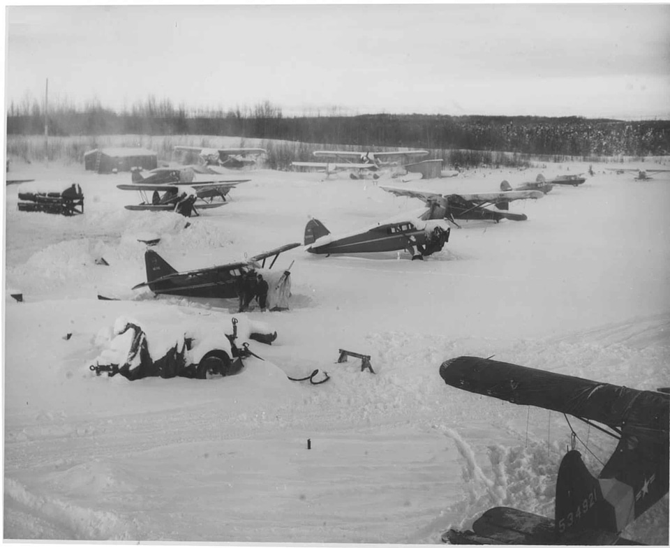 Aircraft planes snow photo