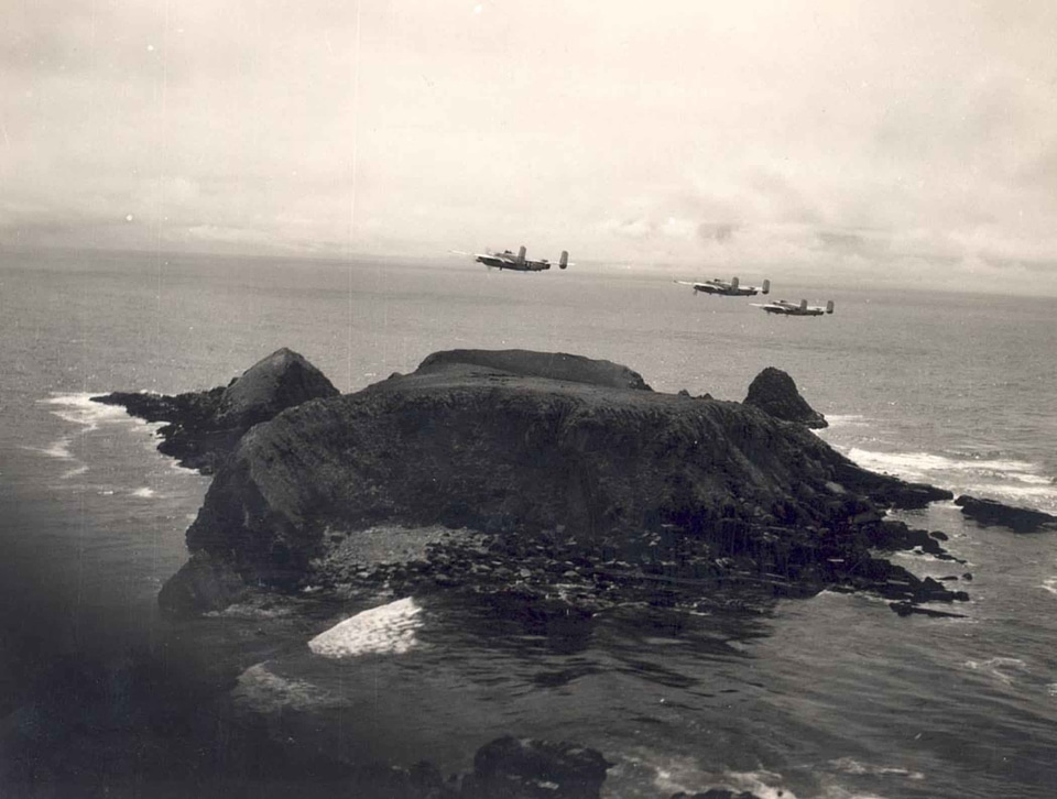 Aircraft aquatic war