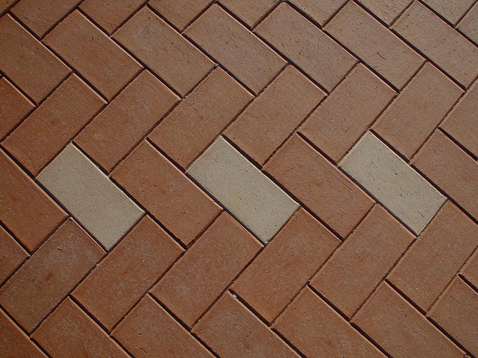 Brown red structure