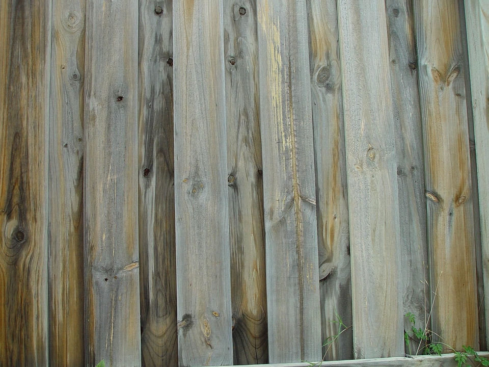 Close wooden 