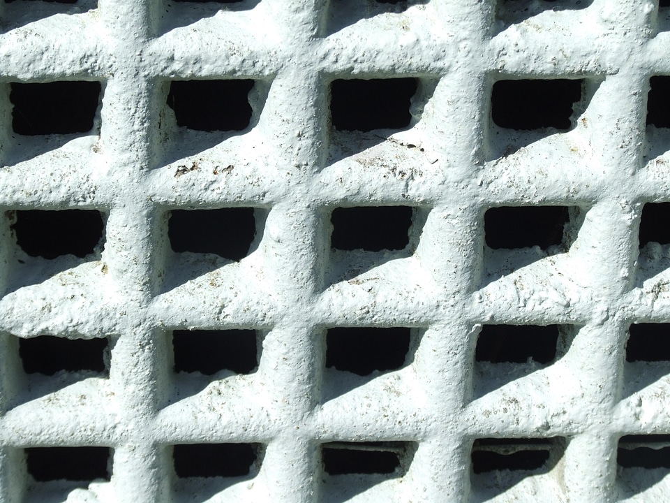 Grille structure 