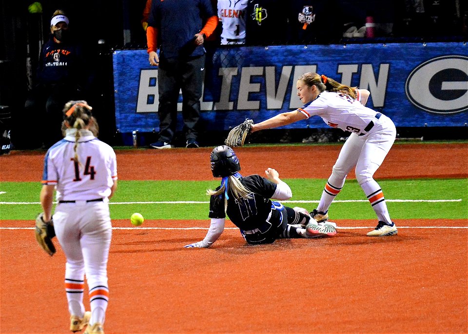G town vs. Glenn