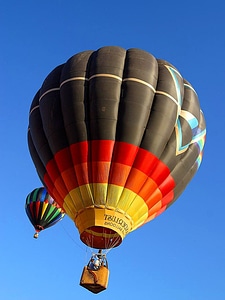 Aircraft balloon vehicle