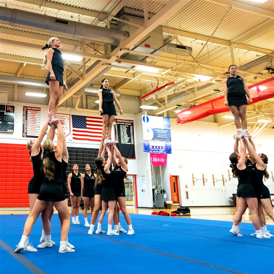 Cheer-9251