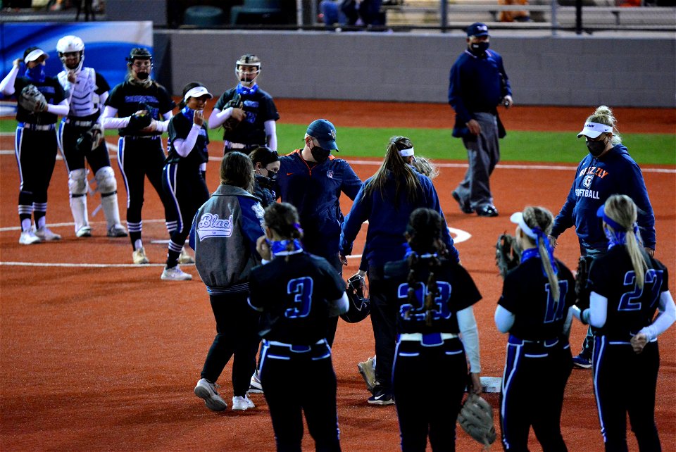 G town vs. Glenn