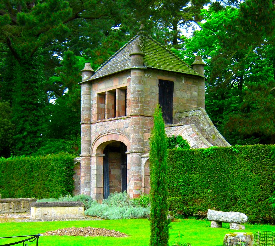 Mount Stewart (8)