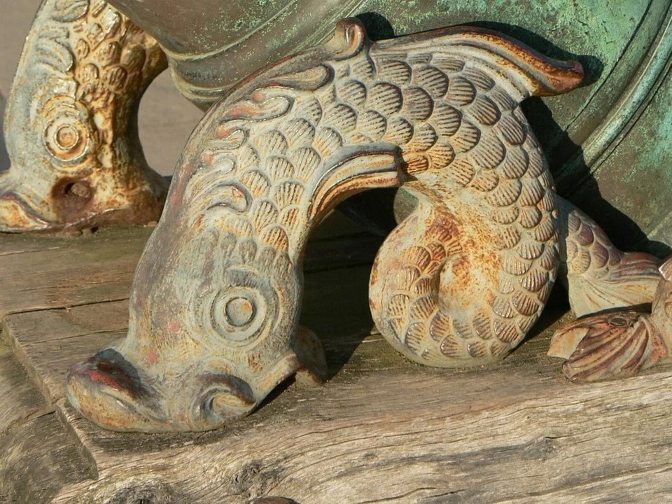 Ancient Canon detail