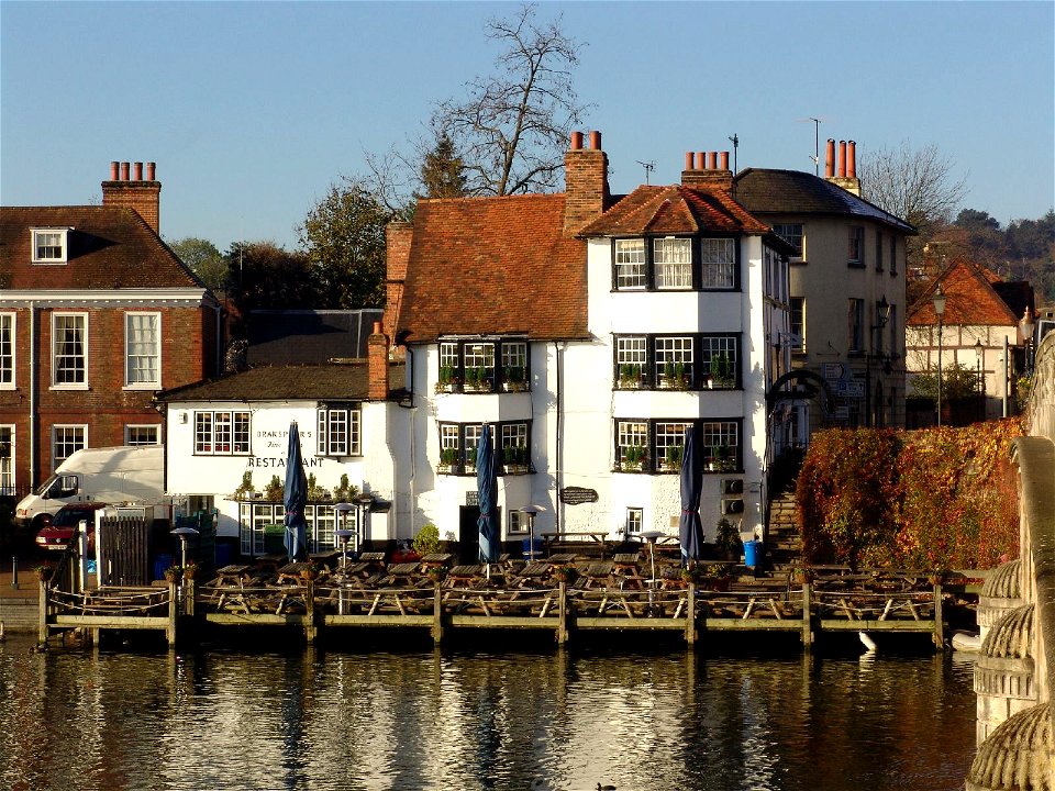 Henley 06