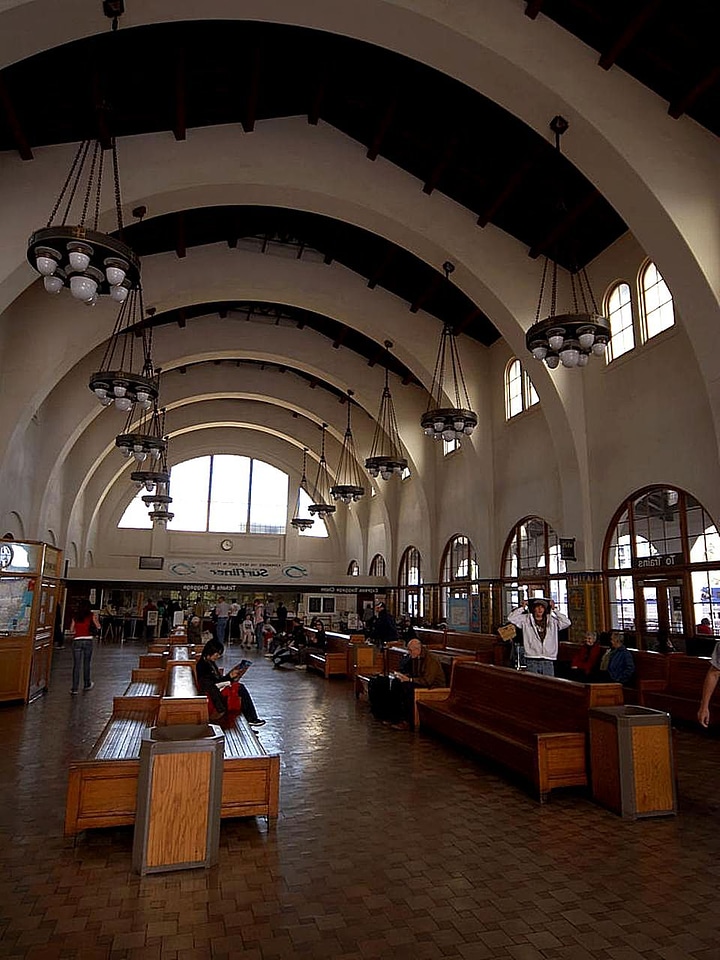 Center railway station 