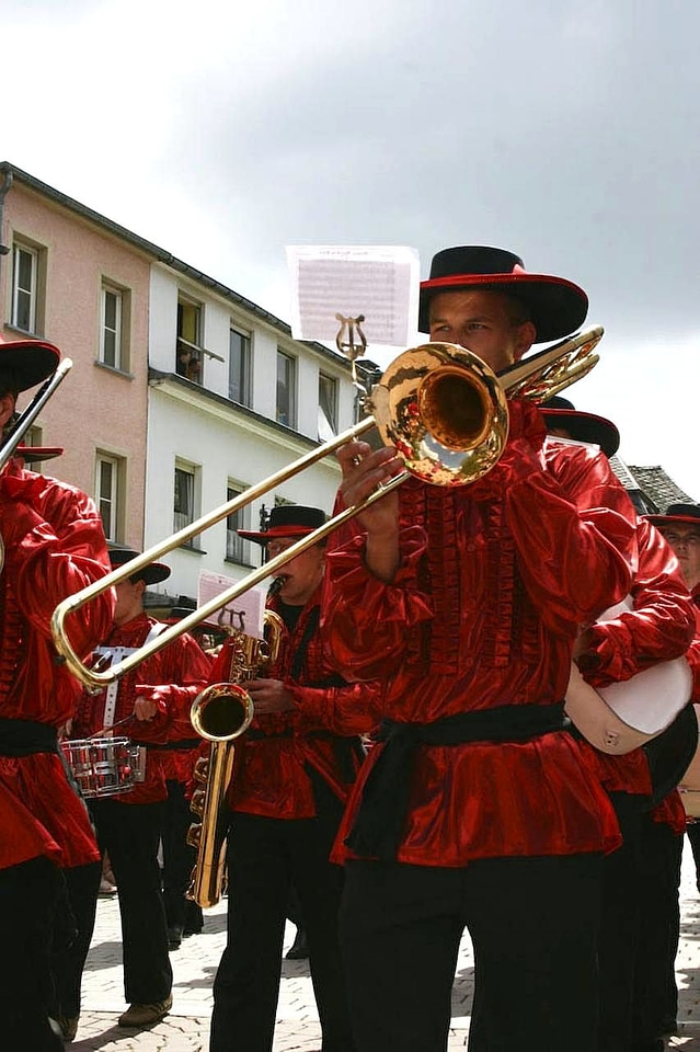 Parade performance road