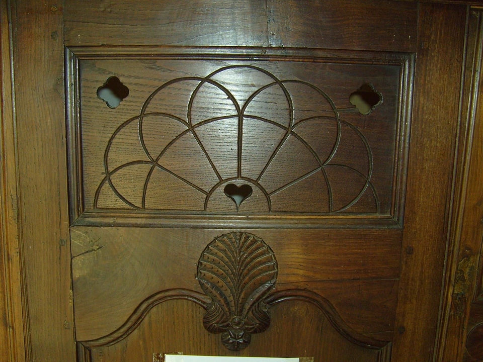 Ancient furniture lumber