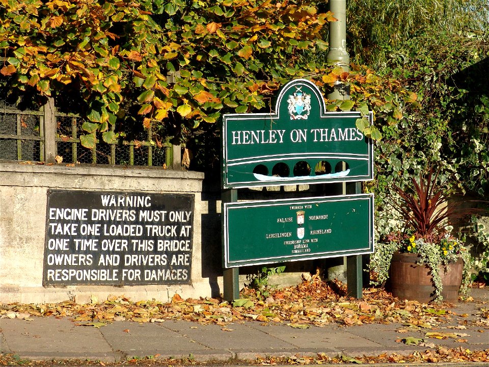 Henley 01