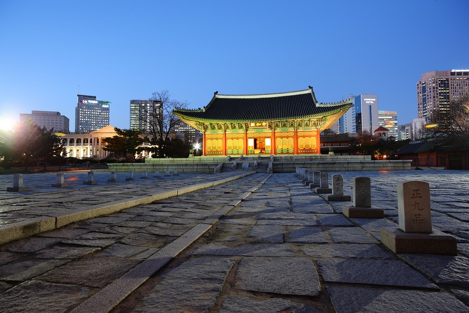 Bongeunsa Temple grounds in the Gangnam District of Seoul