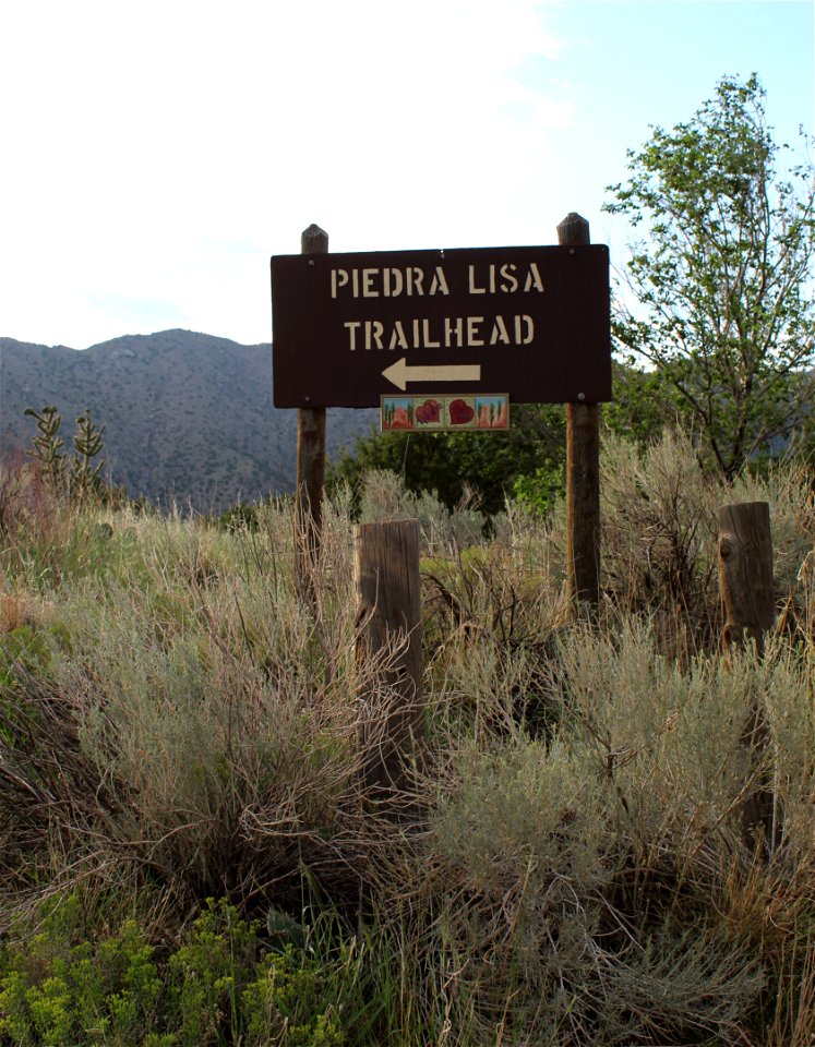 Sandia Ranger District - Piedra Lisa Trail Head