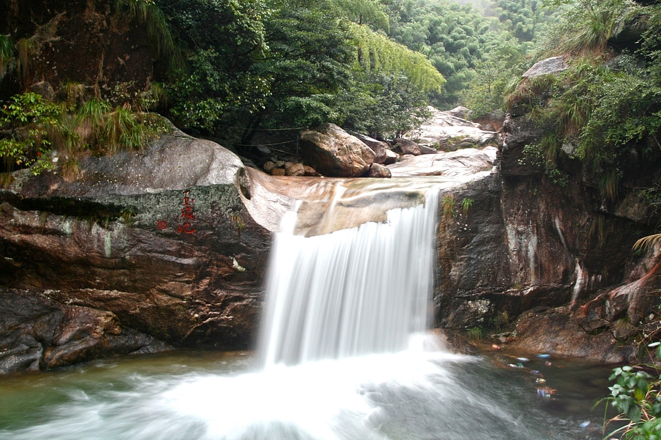 Emerald Valley in Huangshan, China