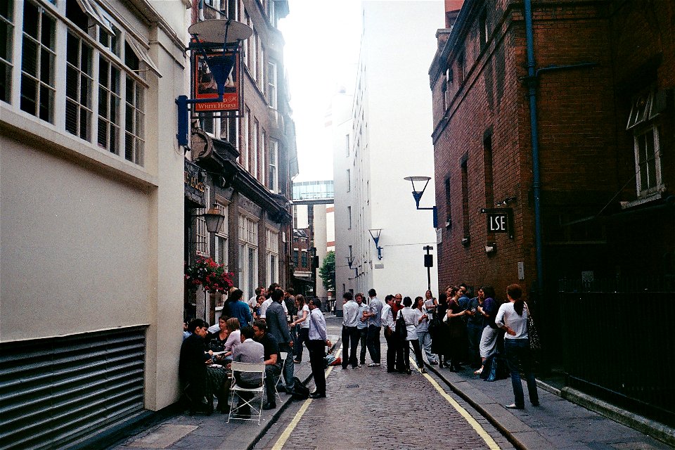 LSE Campus - ~White Horse Pub