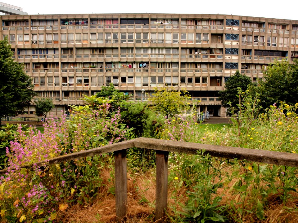 Robin Hood Gardens: Poplar