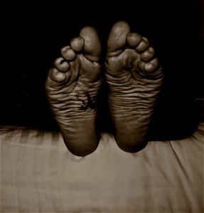 male feet photo
