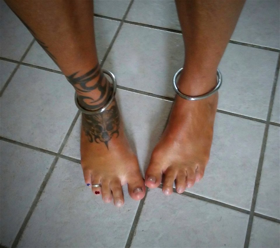 Timi's Bare Feet