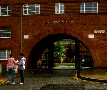 St Andrew's Gardens - Entrance photo