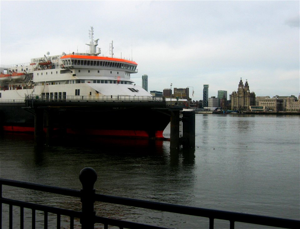 Irish Ferry - River Mersey