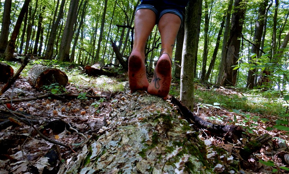 dirty male bare feet