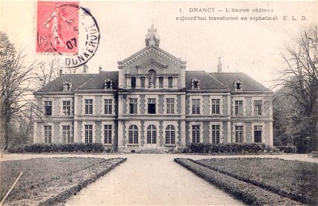 Drancy.Ancien château, transformé en orphelinat