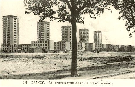 Drancy.Les premiers gratte-ciel de la région parisienne.Vue générale