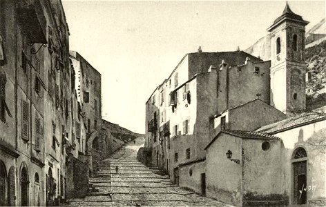 Bonifacio.Vieille rue et escalier