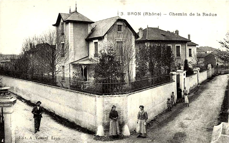 Bron-Rhône.Chemin de la Radue