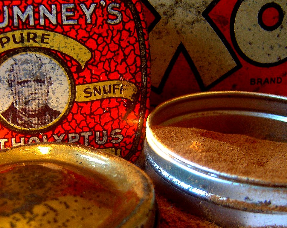 Vintage Tins. Snuff and Oxo.