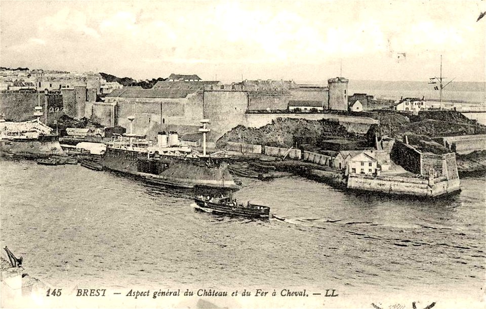 Brest.Aspect général du château et du Fer-à-Cheval