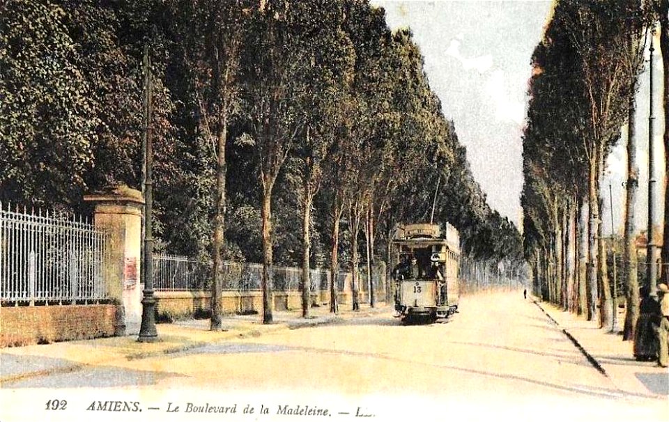 Amiens.Boulevard de la Madeleine