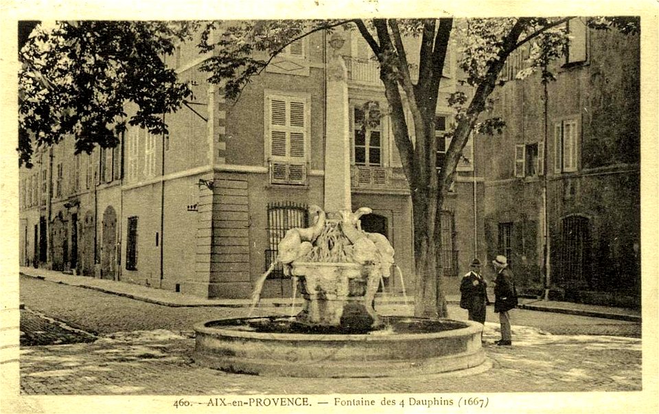 Aix-en-Provence.Fontaine des Quatre-Dauphins