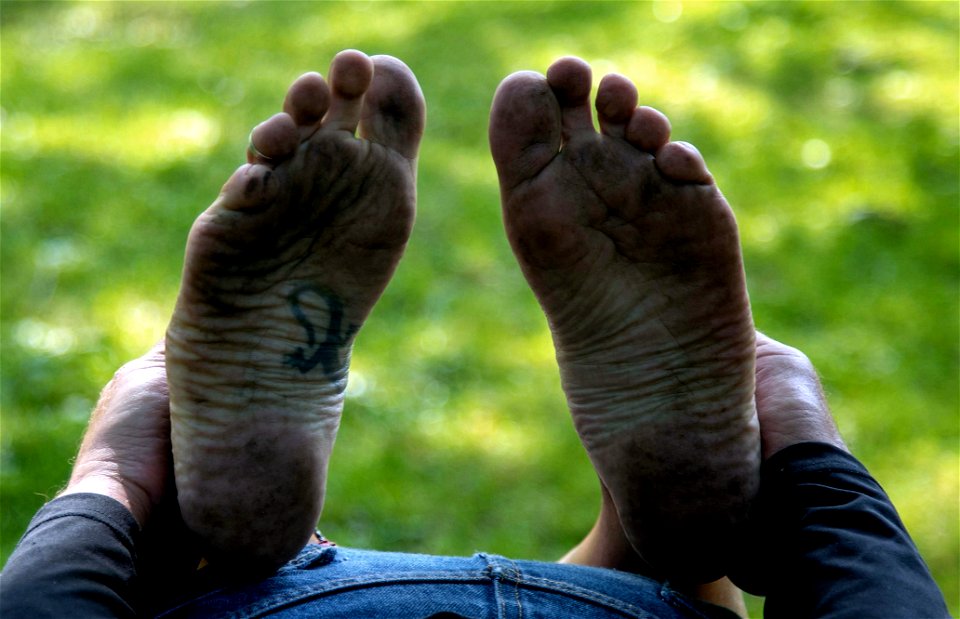 Timi's Dirty Bare Feet