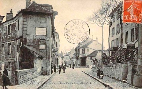 Arcueil.Rue Émile-Raspail.Pont