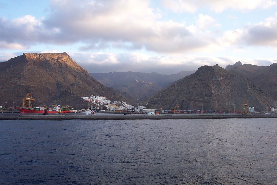The harbor at Santa Cruz de Tenerife