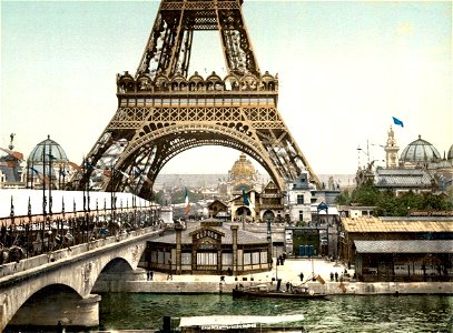 Paris.Exposition Universelle.1900.Tour Eiffel.Pont
