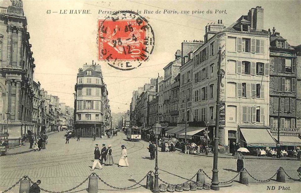Le Havre.Rue de Paris vue du port