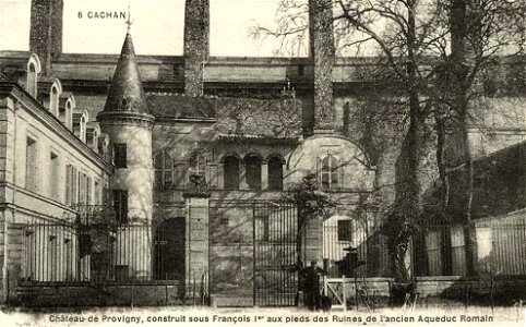 Cachan.Château de Provigny, aux pieds des ruines de l'ancien aqueduc romain