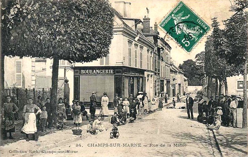 Champs-sur-Marne.Rue de la Mairie vers 1909