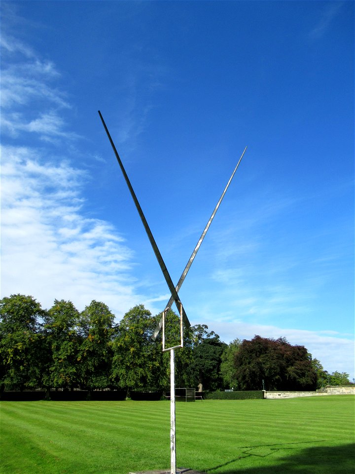 Two Lines Up Excentric VI
