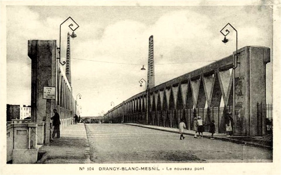 Le Blanc-Mesnil.Pont au-dessus des voies ferrées.Rue Maurice-Bernard