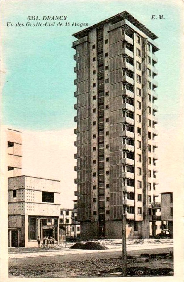 Drancy.Gratte-ciel de quatorze étages