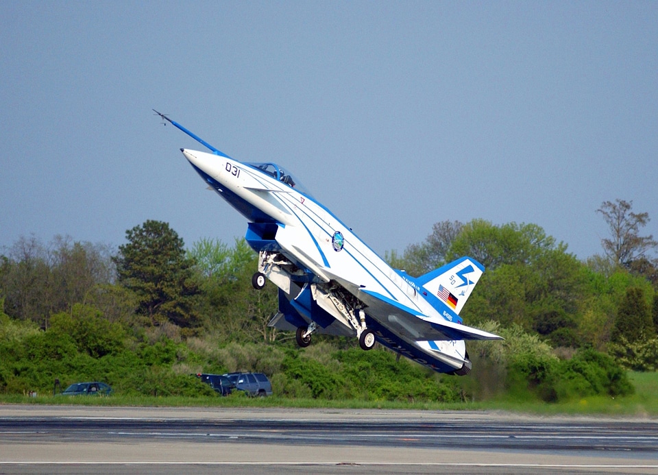 The X-31 VECTOR Short Takeoff and Landing