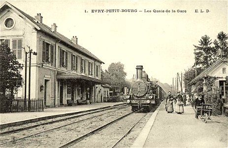Evry.Les quais de la gare