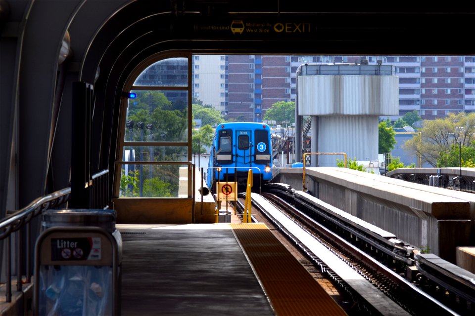 TTC Line3 RT Arriving.